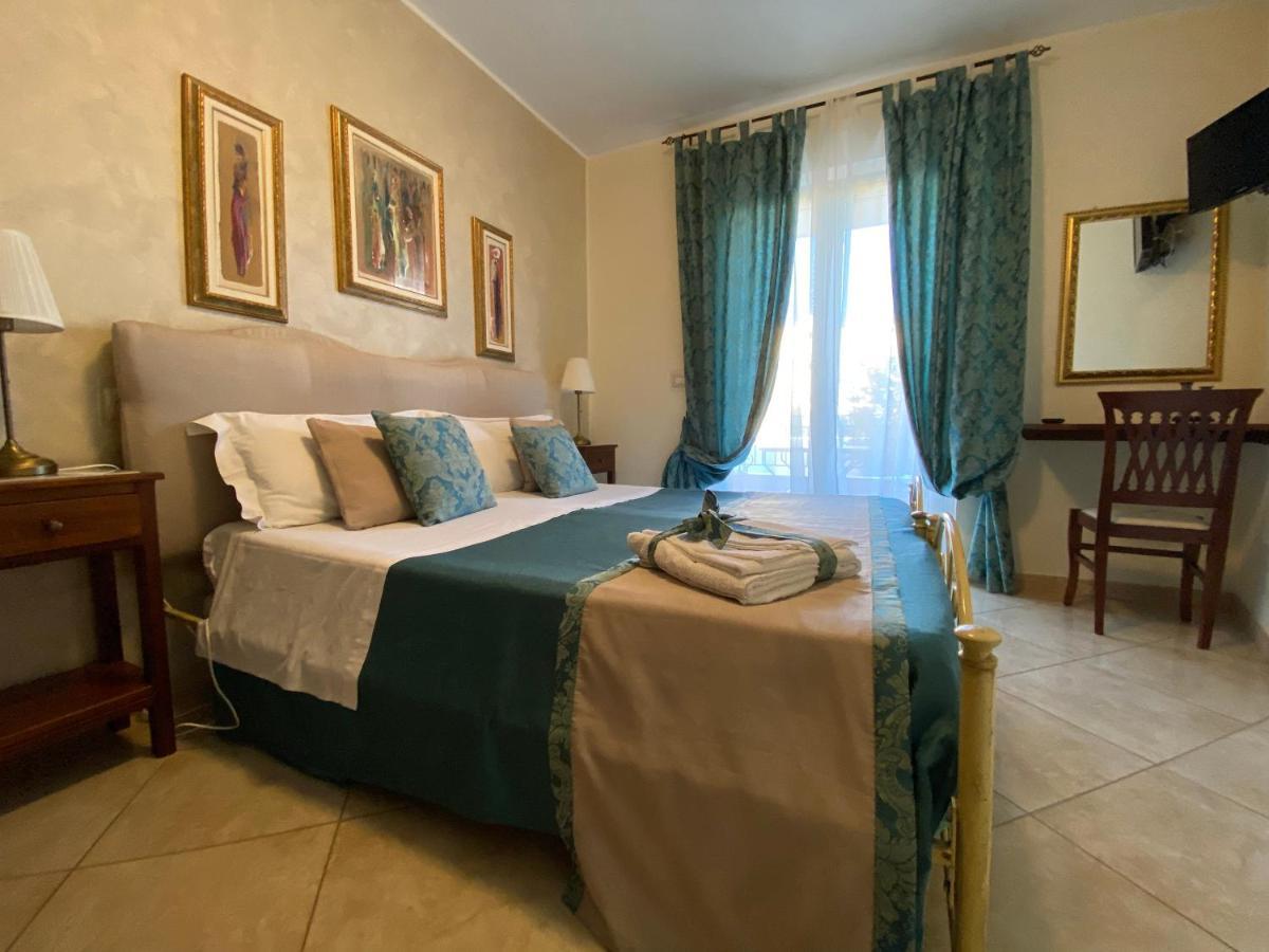 B&B Mareagro Santa Teresa Di Riva Exterior foto