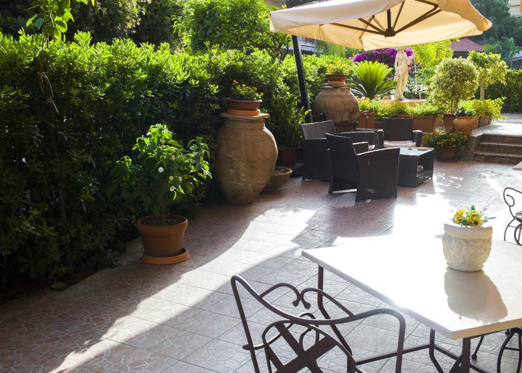 B&B Mareagro Santa Teresa Di Riva Exterior foto
