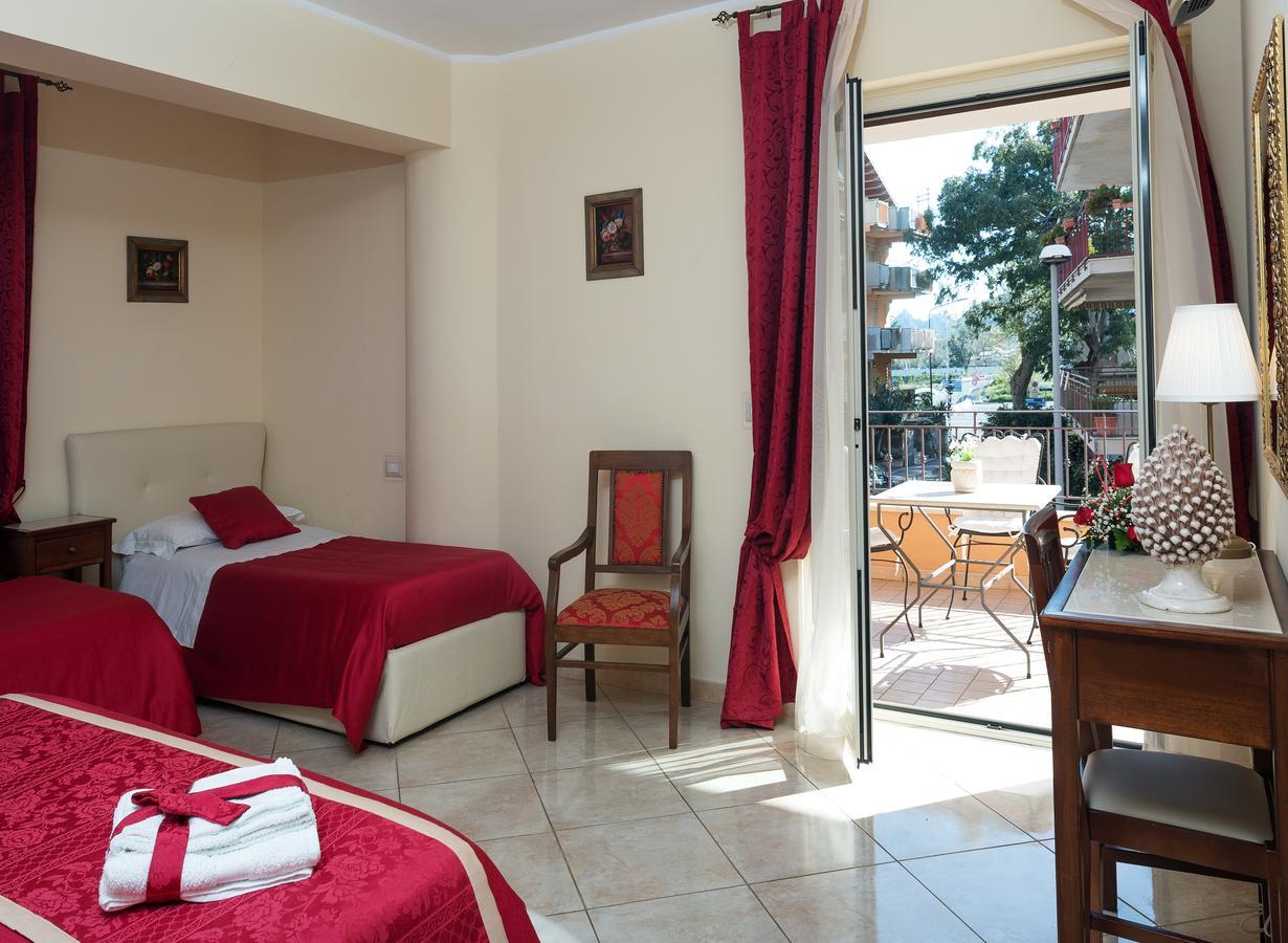 B&B Mareagro Santa Teresa Di Riva Exterior foto